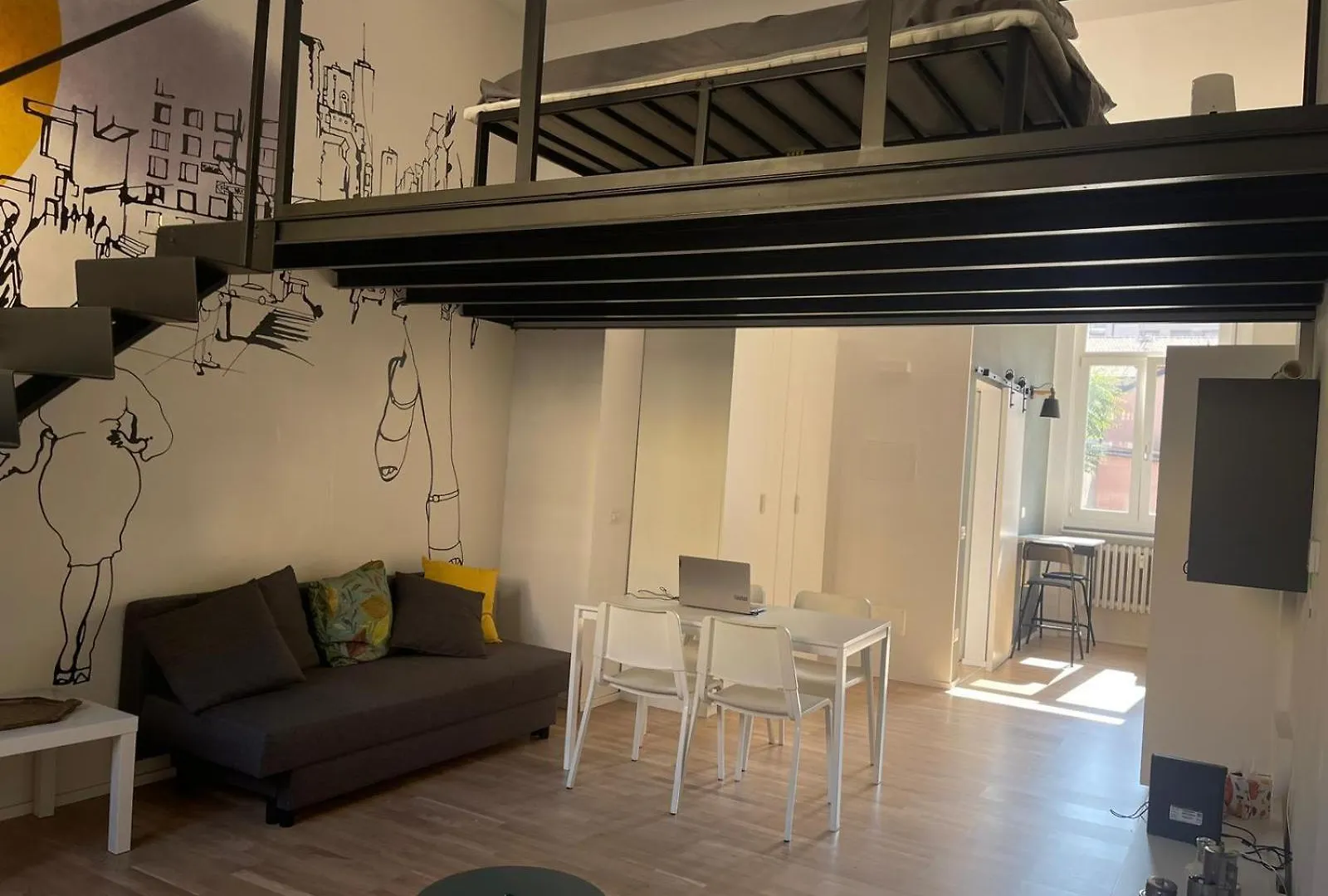 Miki'S Home Milano 0*,  Italia